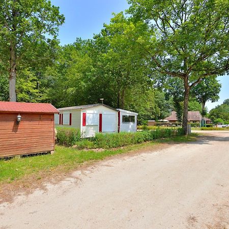 Camping Etang De La Vallee Combreux Kültér fotó
