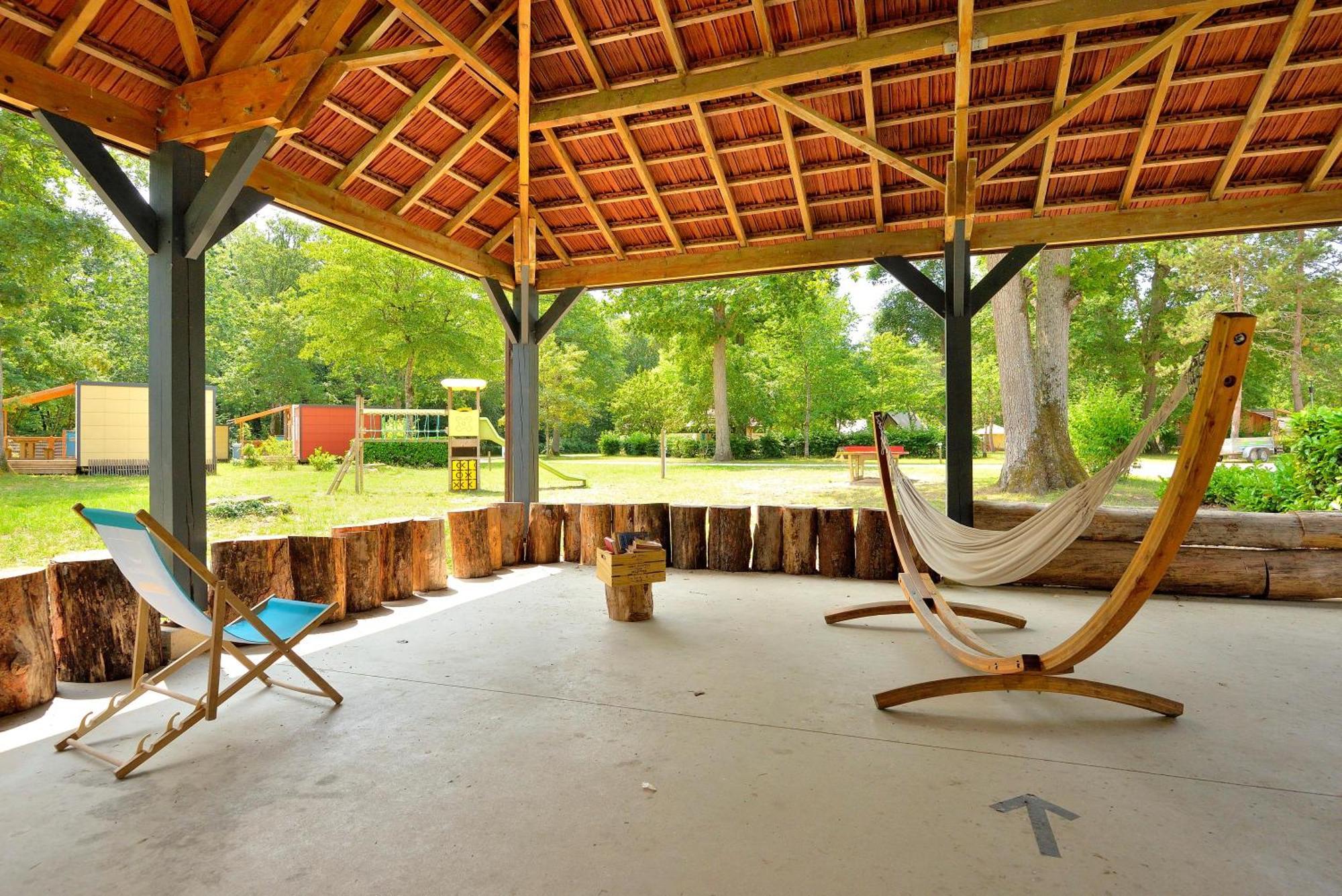 Camping Etang De La Vallee Combreux Kültér fotó